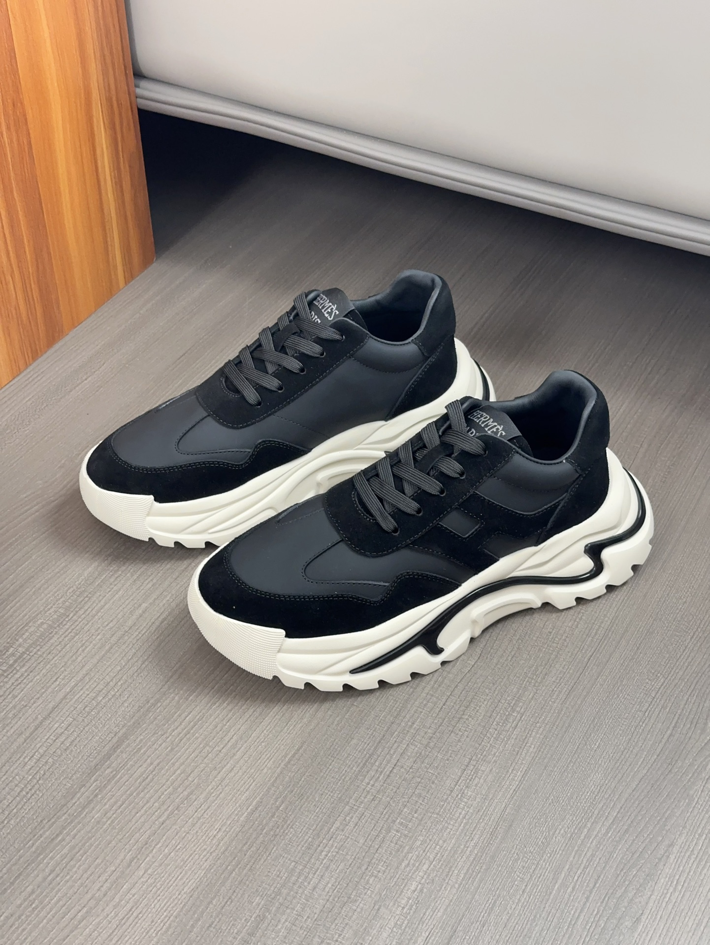 Hermes Sneakers – Montanamode