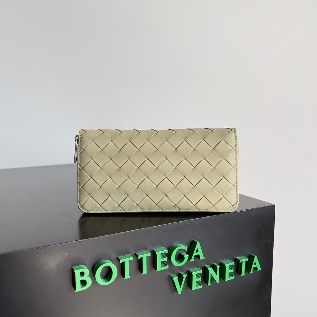 Bottega Veneta Wallets – Montanamode