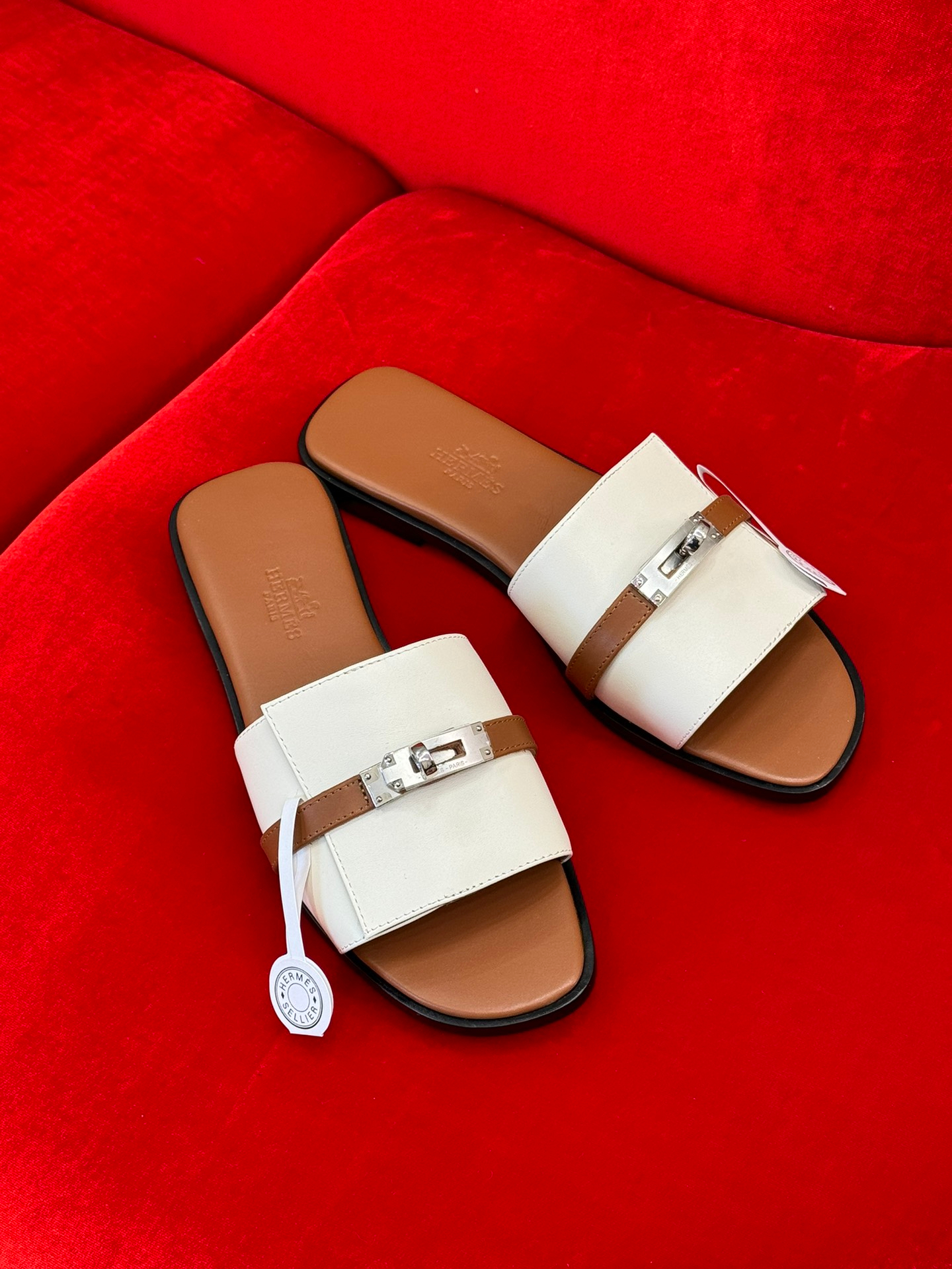 Hermes Sandels – Montanamode