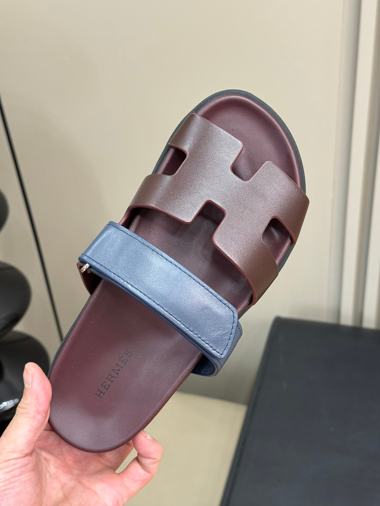 Hermes Sandels – Montanamode