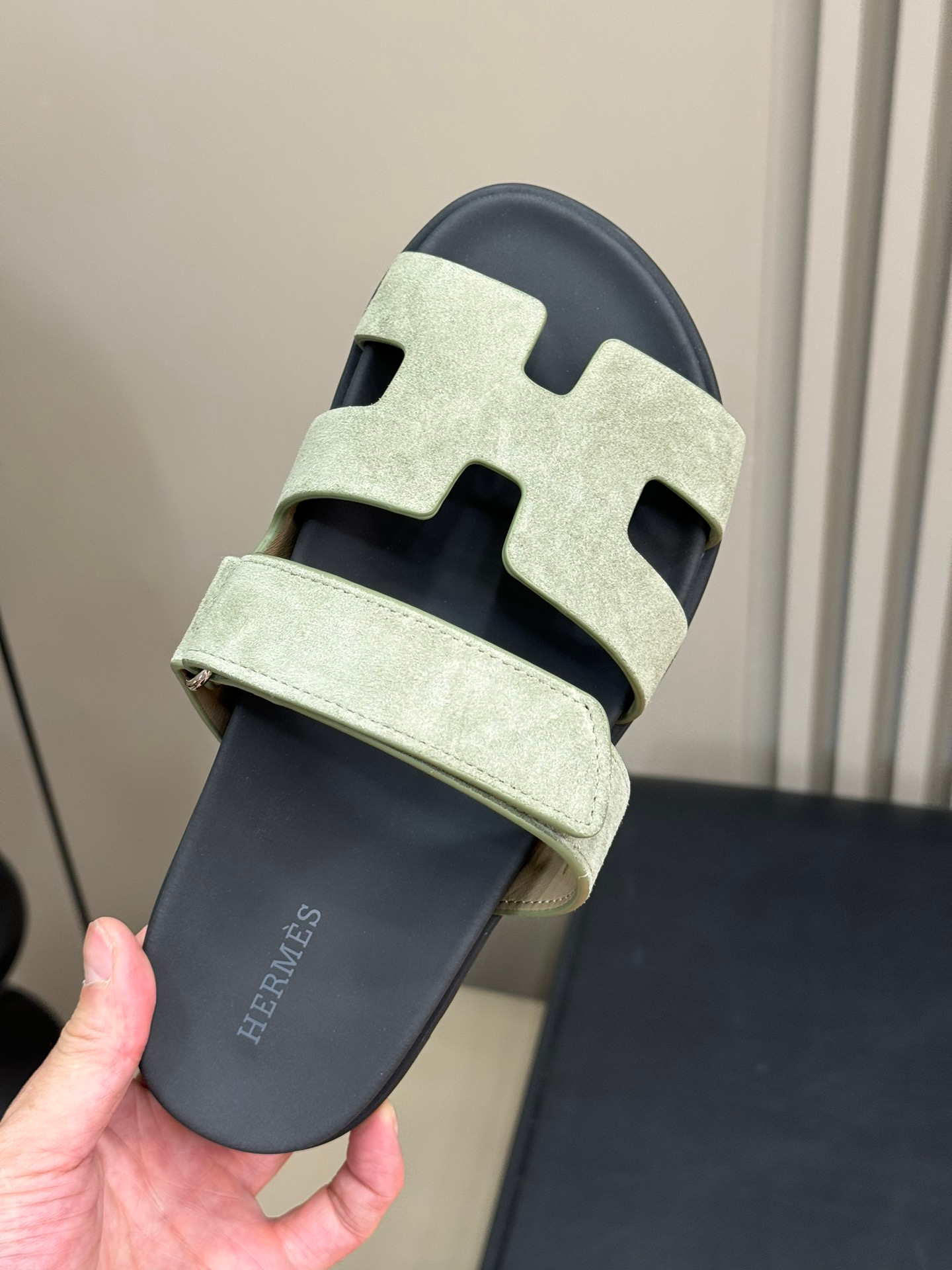 Hermes Sandels – Montanamode