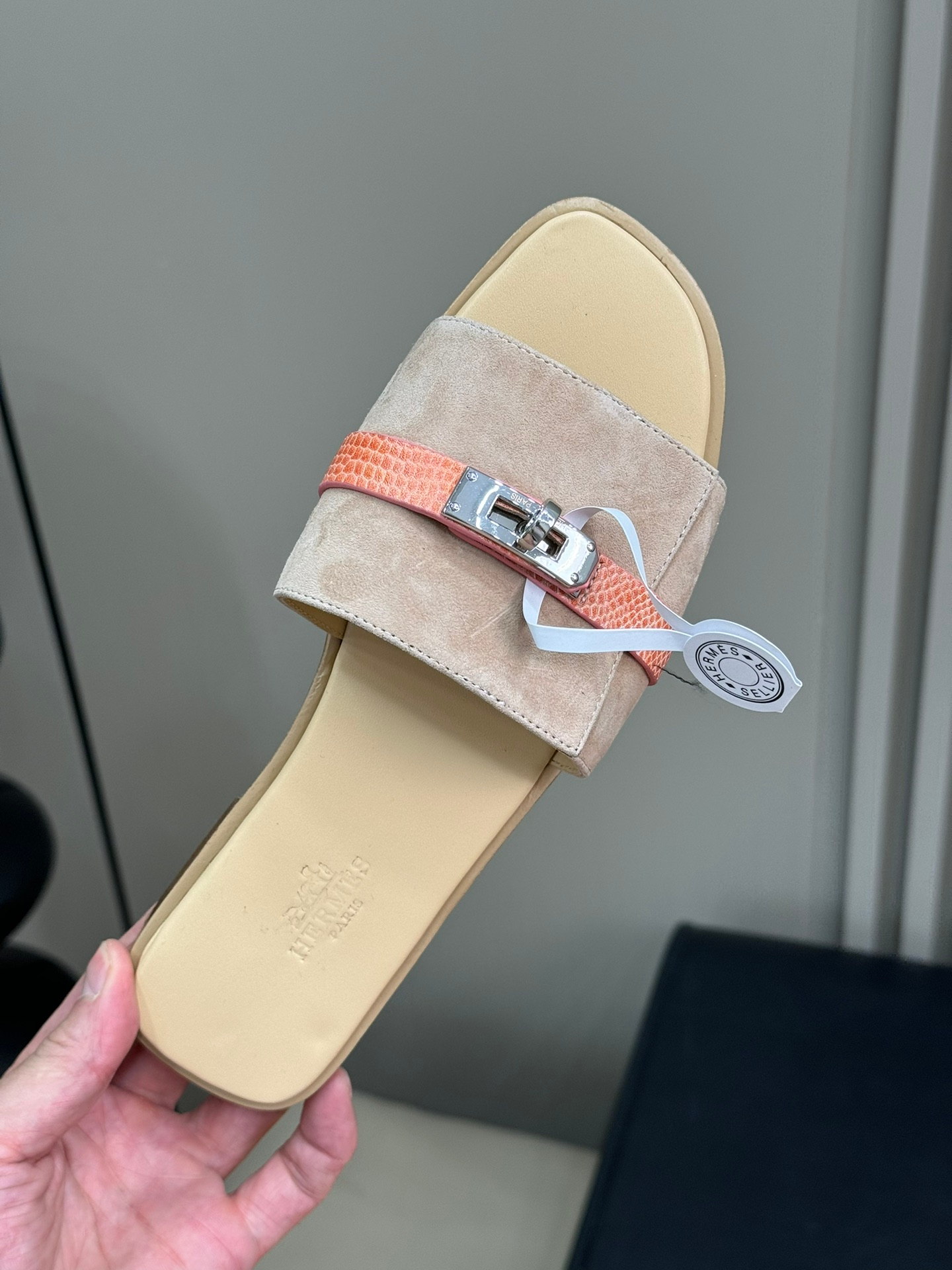 Hermes Sandels – Montanamode