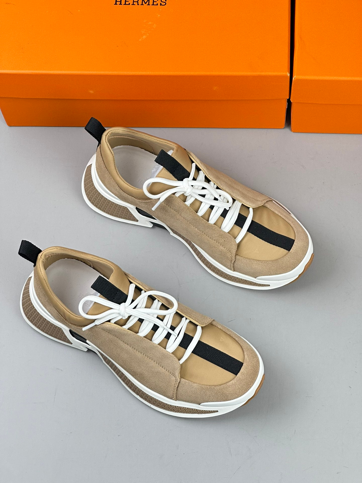 Hermes Sneakers – Montanamode