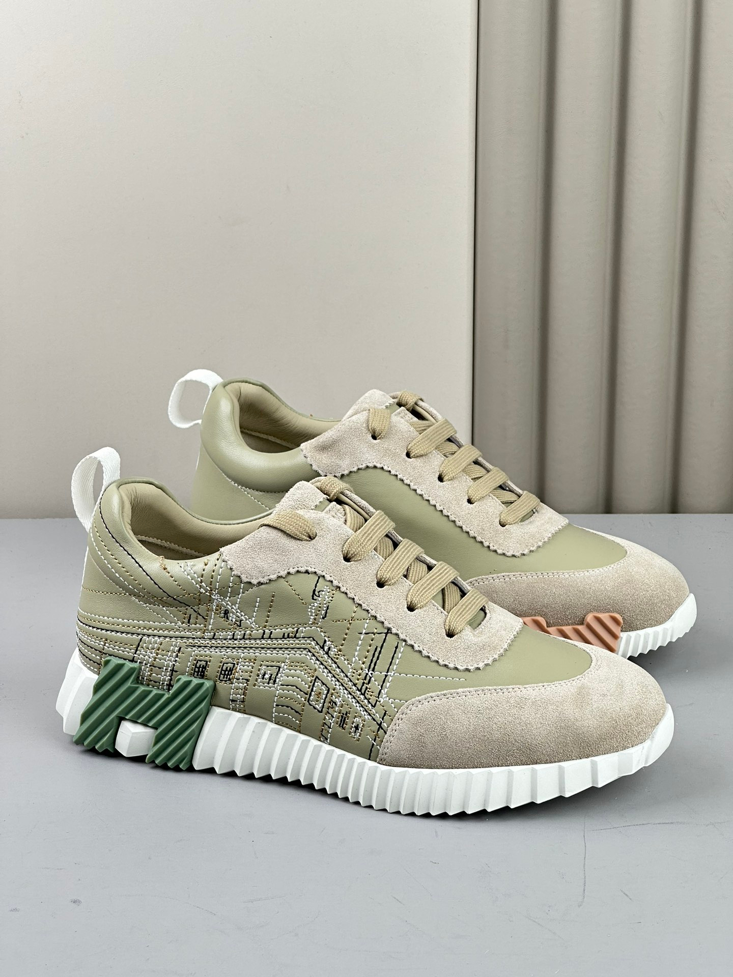 Hermes Sneakers – Montanamode