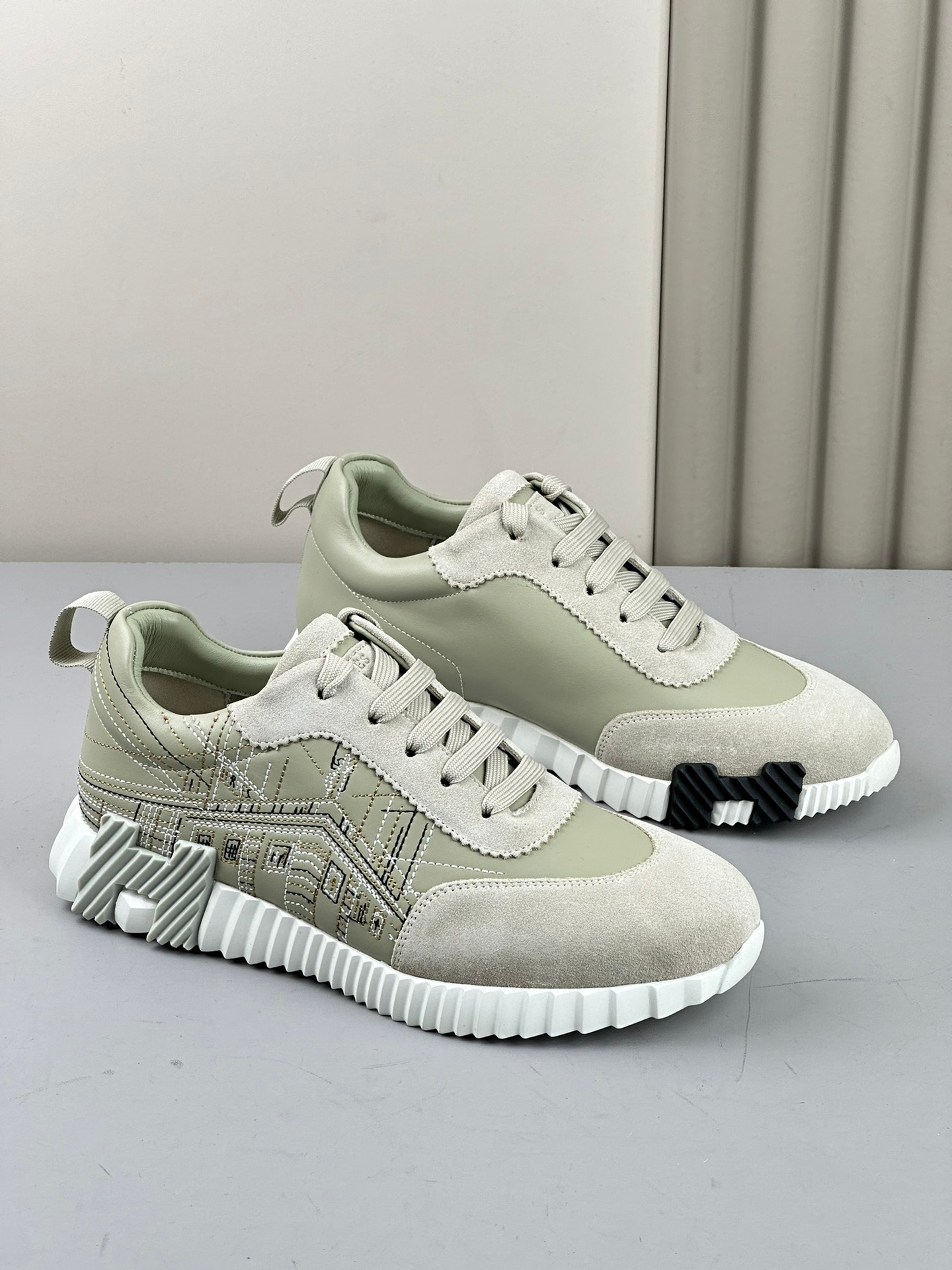 Hermes Sneakers – Montanamode