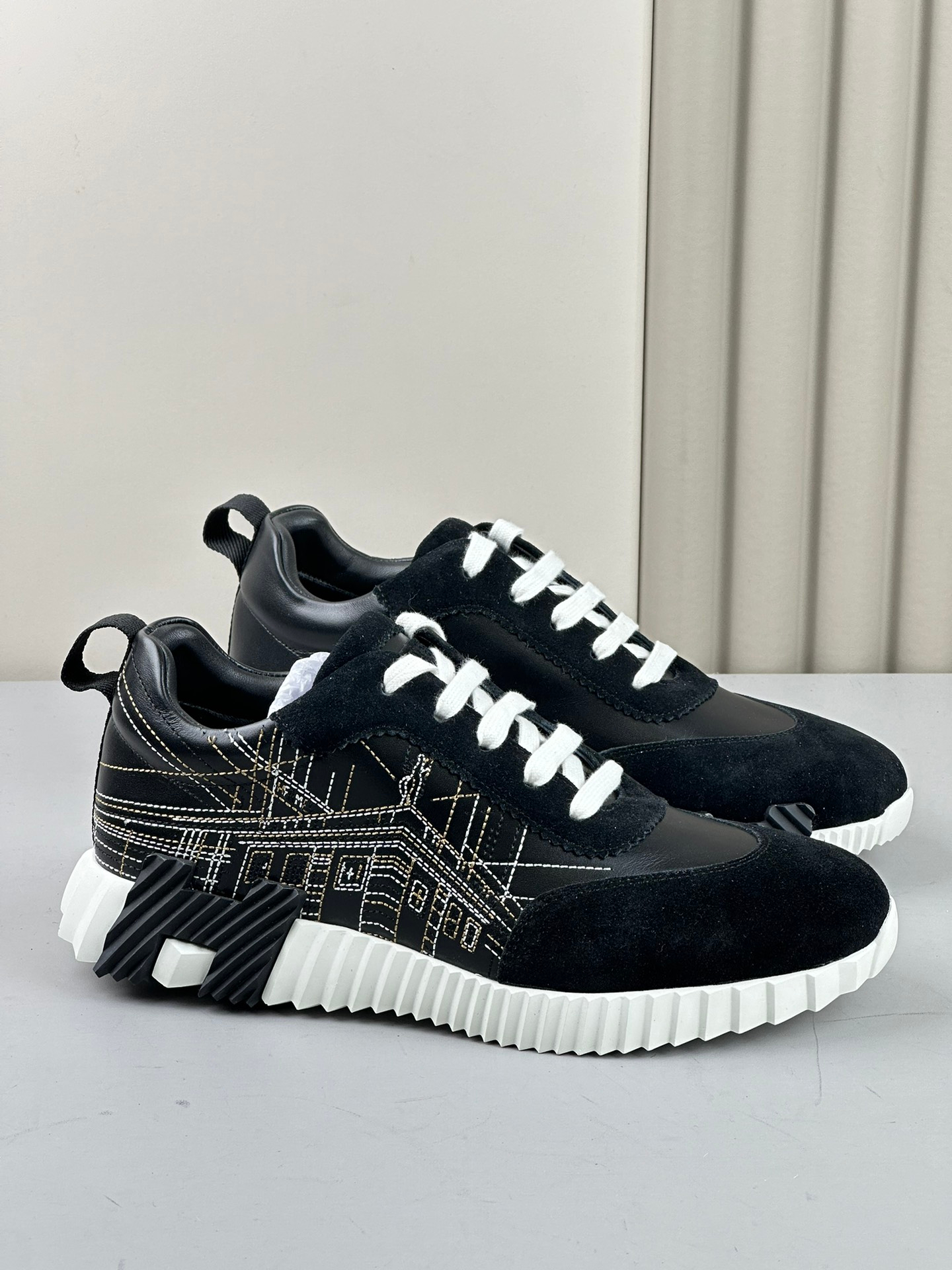 Hermes Sneakers – Montanamode