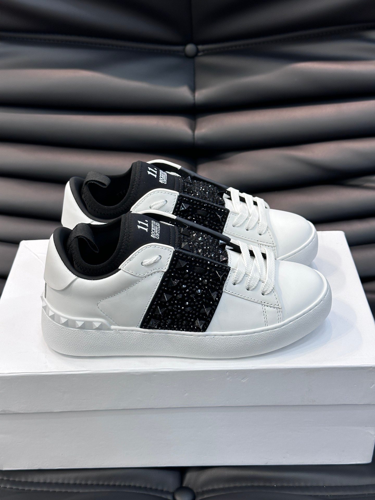 Valentino Sneakers – Montanamode