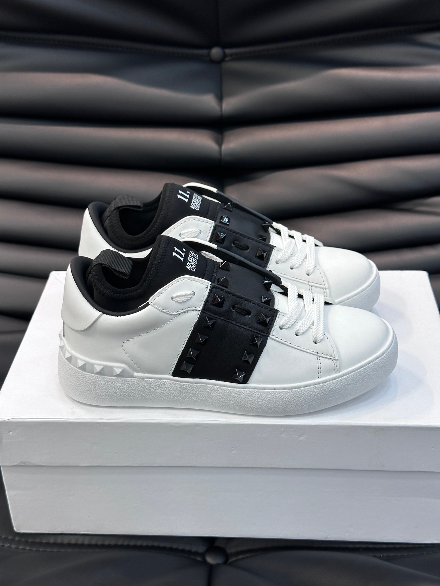 Valentino Sneakers – Montanamode