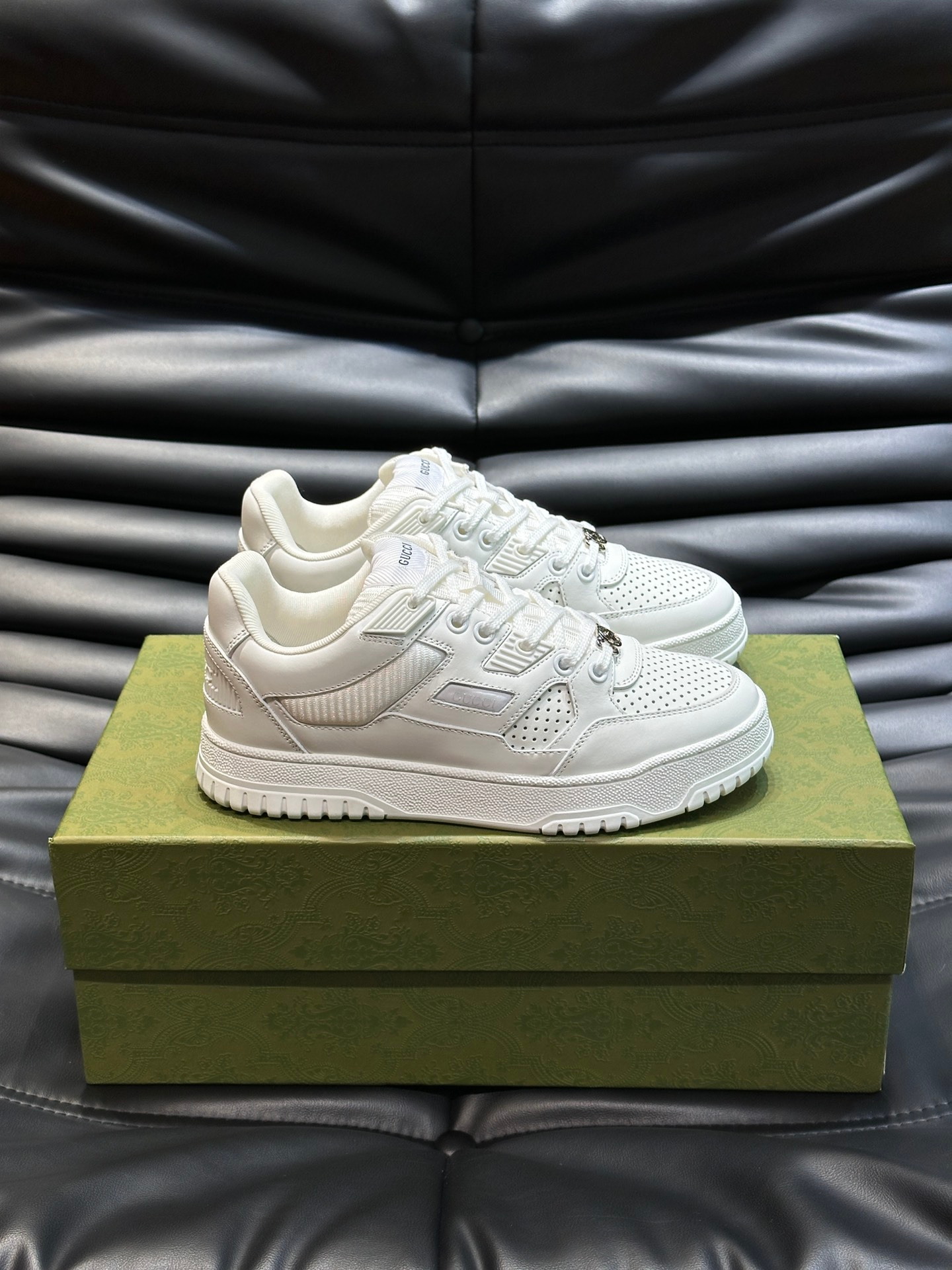 Gucci Sneakers – Montanamode