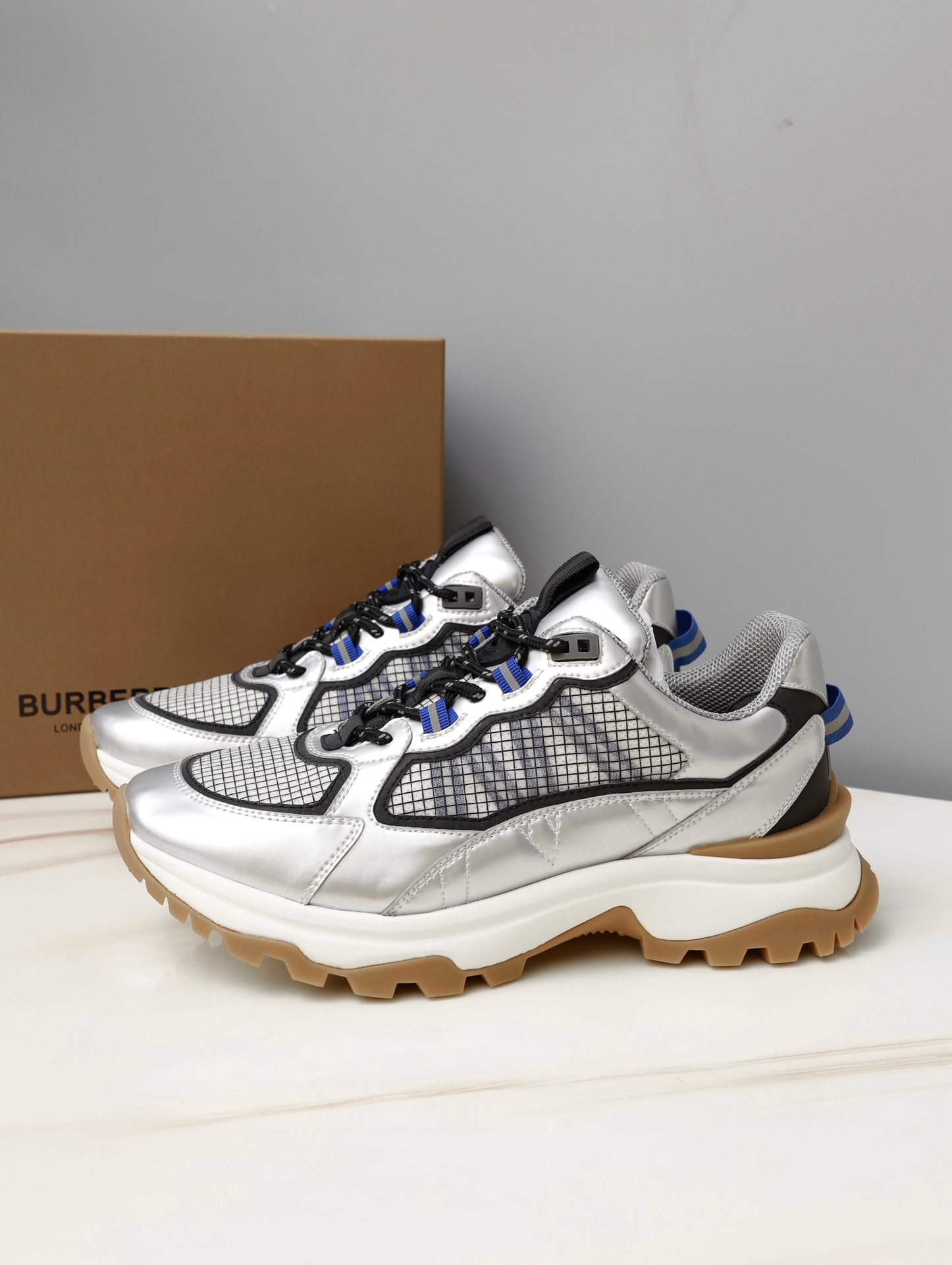 Burberry Arthur Sneakers – Montanamode