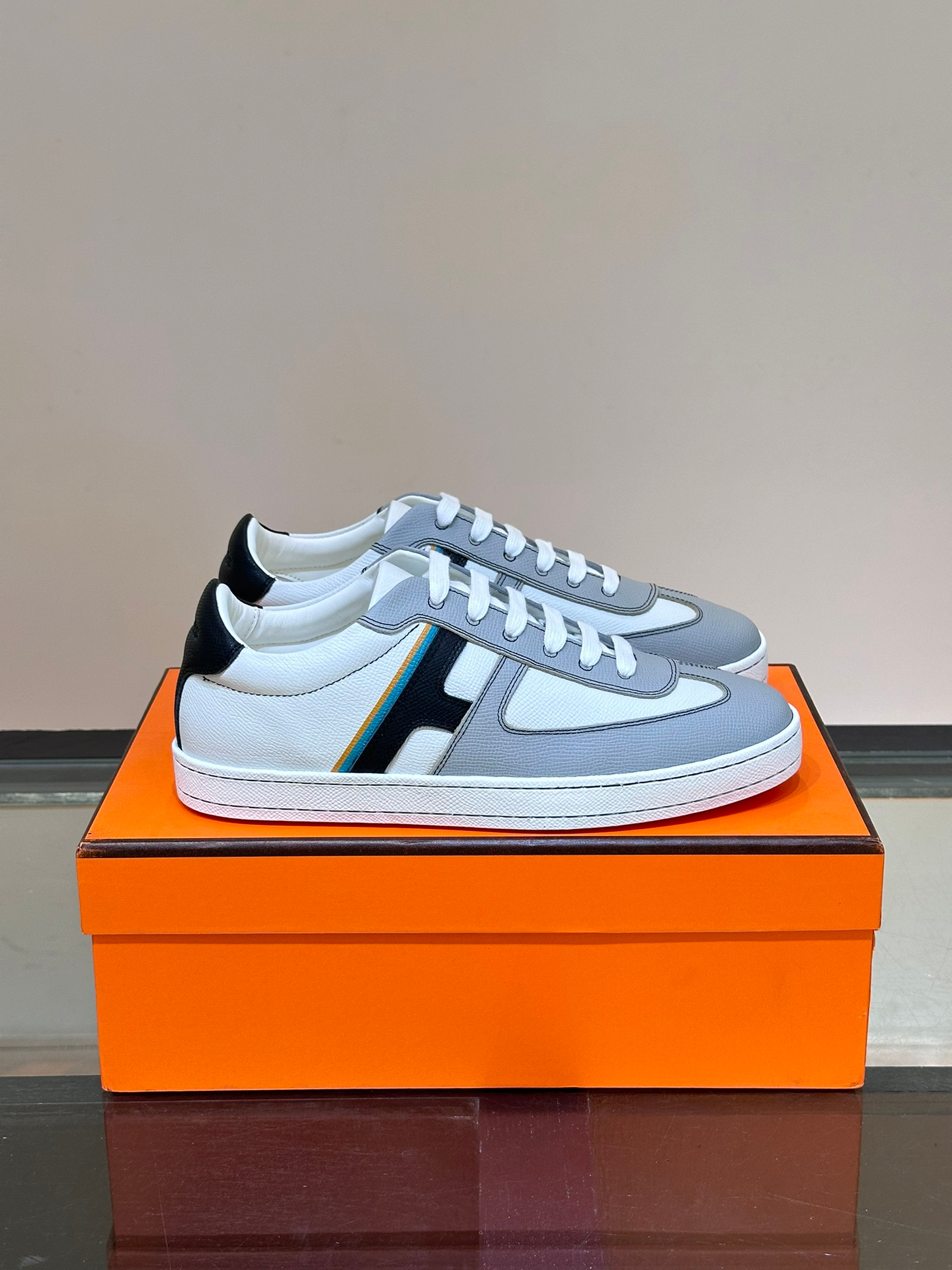 Hermes Sneakers – Montanamode