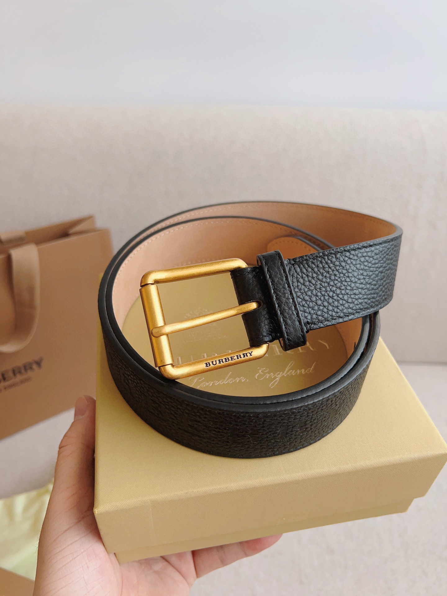 Burberry Belt – Montanamode