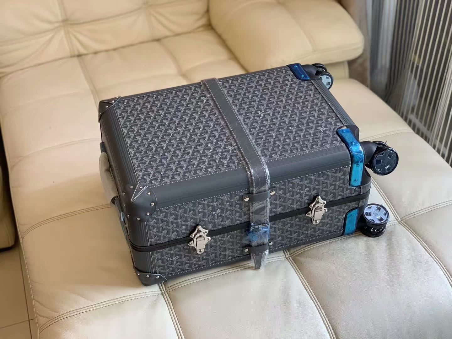 Goyard Luggage – Montanamode