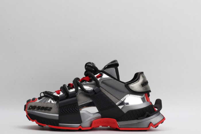Shop for and buy DG SNEAKERS DG-020