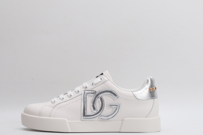Shop for and buy DG SNEAKERS DG-055
