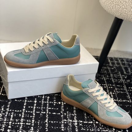 Shop for and buy Ma*iso*n Mar*giela  MAMA-034